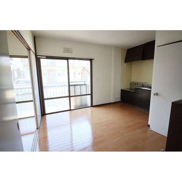 アーバン成田 キッチン