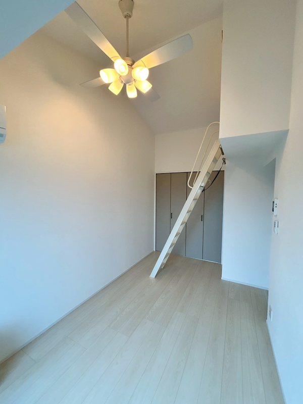 アザーレ・パッシオ本厚木B リビング