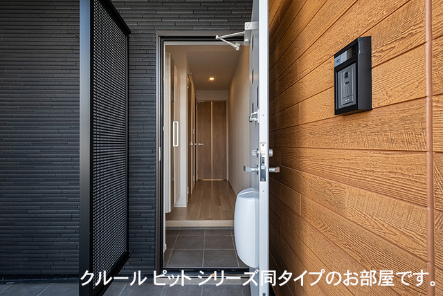 セレーノ下福田 玄関