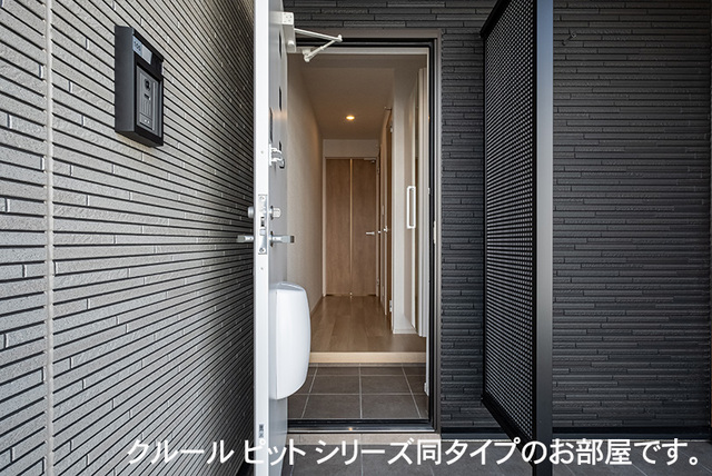 セレーノ下福田 玄関