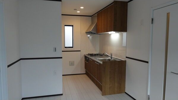 パインズガレージ キッチン