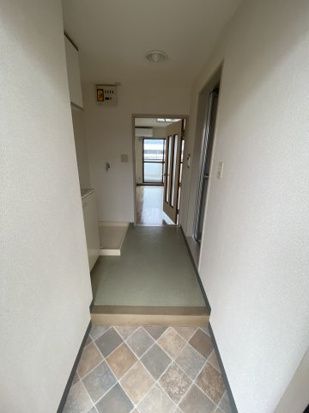 アショカニーローズ館 玄関