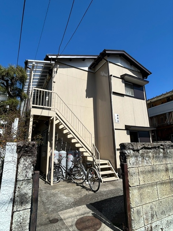 井村荘2号棟 エントランス