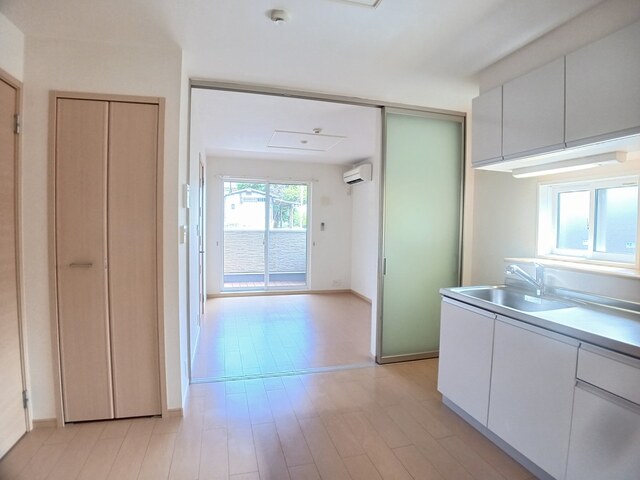 ガーデンハウスＭ リビング