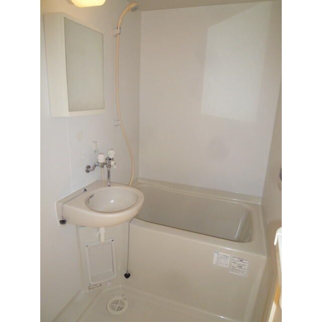 Y＆H平塚 風呂画像