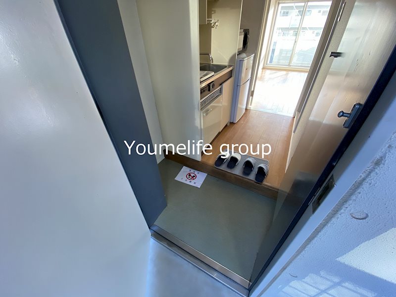 マイメゾン愛甲石田 玄関