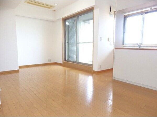 グランドメゾン藤沢弐番館 リビング