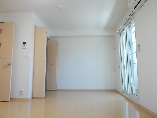 ダイナ　モア リビング