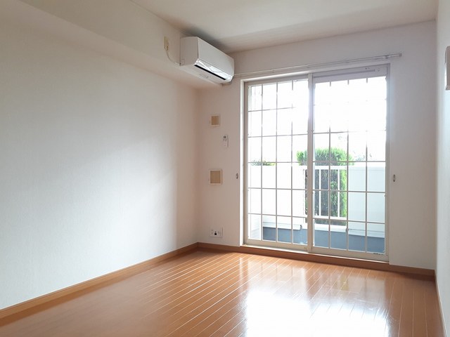 プロムナード岡部Ⅱ リビング