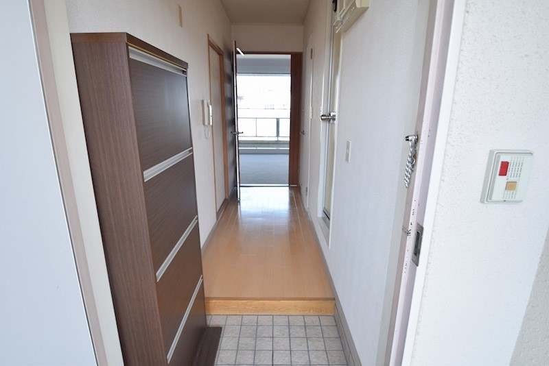 ジュネス小田原 玄関
