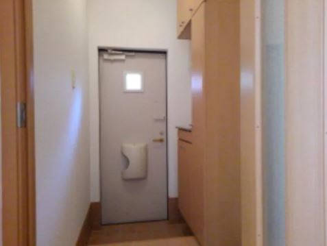 サニーエミＡ 玄関