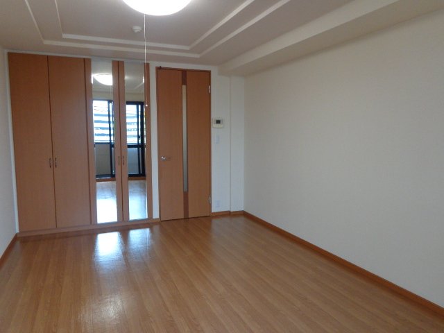 パラシオン平塚 ベッドルーム