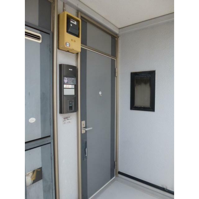 サンライフ鎌倉 玄関