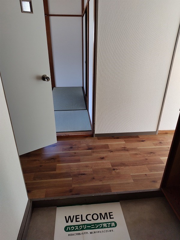 サニーサイド大磯B 玄関