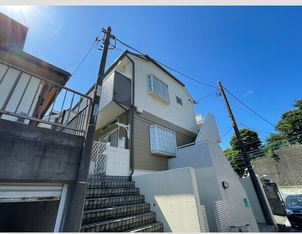 リベルダージ秦野 外観