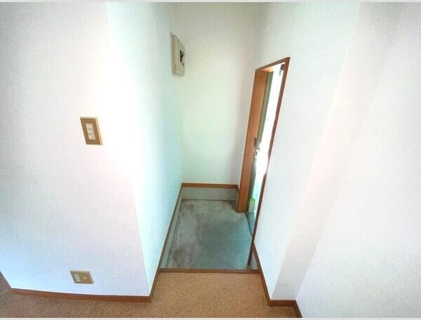 レジデンスほしな 玄関