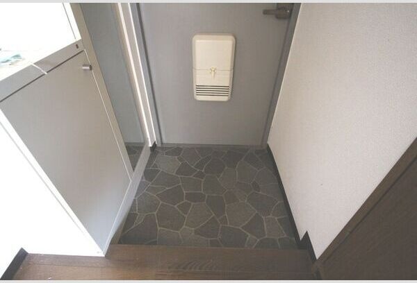 エクレールK久野 玄関