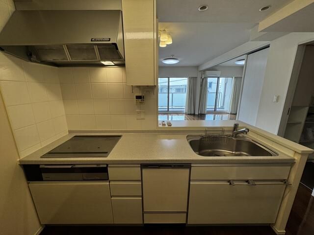 オーシャンステイツ湘南平塚グランフィールド キッチン