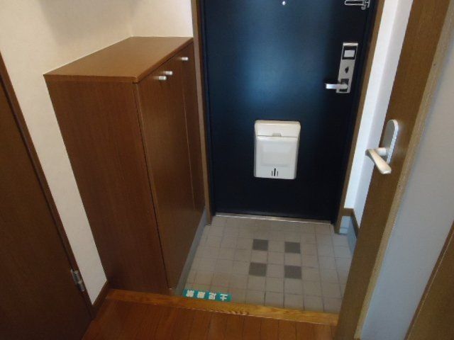 玄関 サンフラワー湘南 玄関