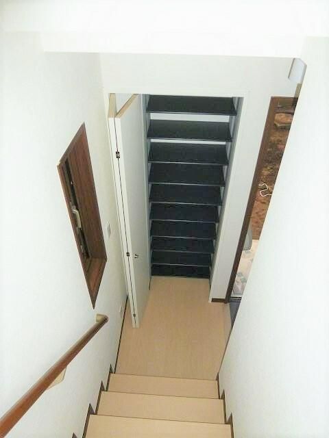 ウィステリア　ハウス 玄関