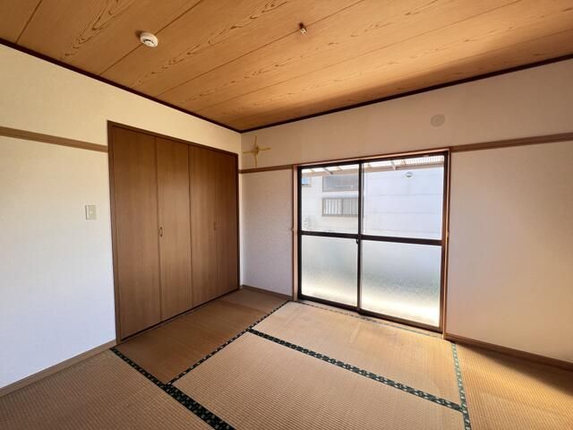 中丸貸家 ベッドルーム