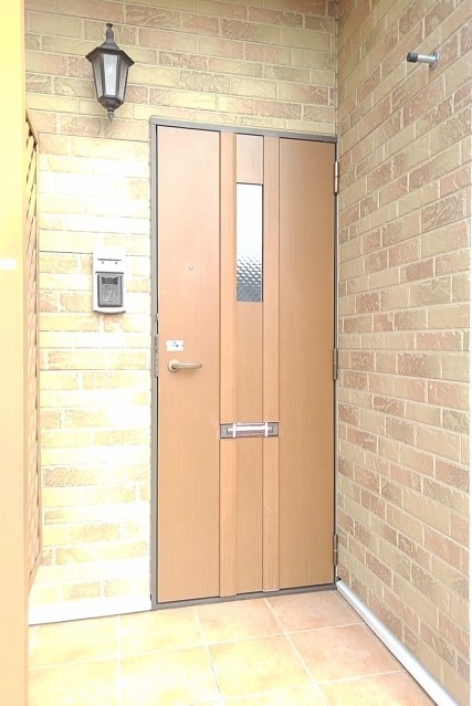 メイプルハウス 玄関