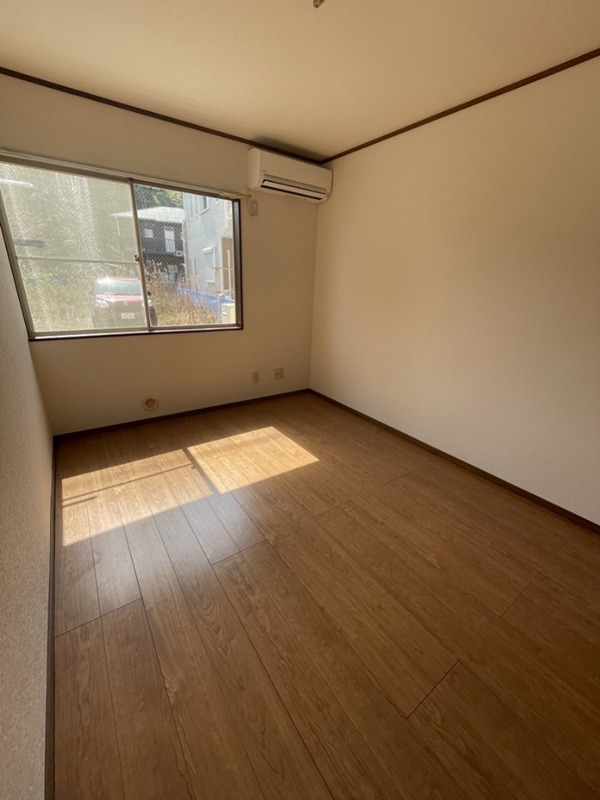 シャトーレ中里 リビング