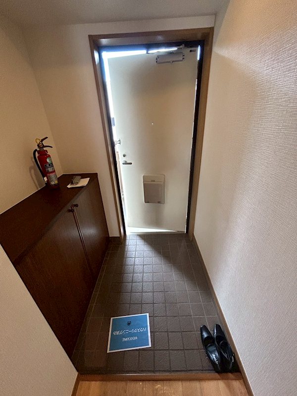 プレエステート長田 玄関