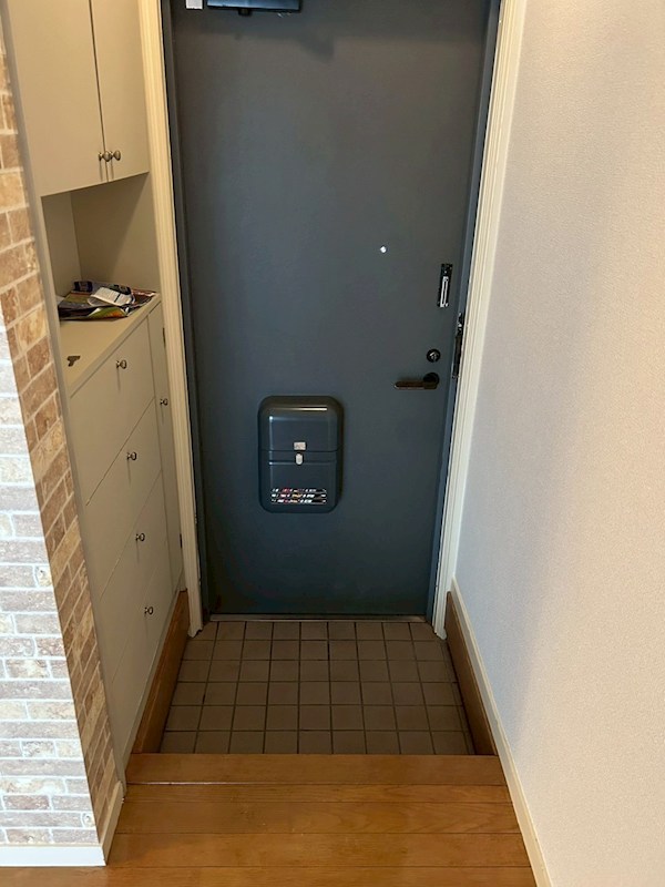 別部屋参考 ロイヤルパレスKISHI 玄関