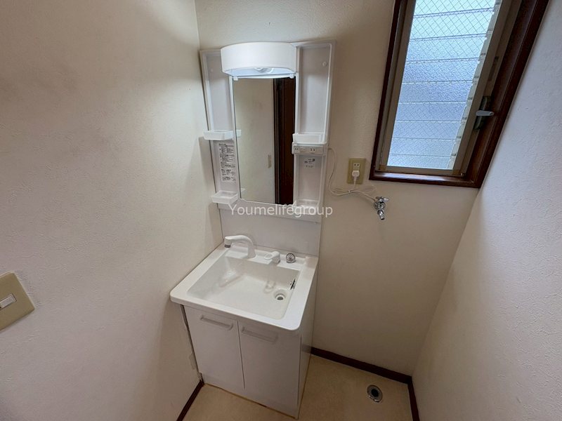 フローラ・ミキ その他1