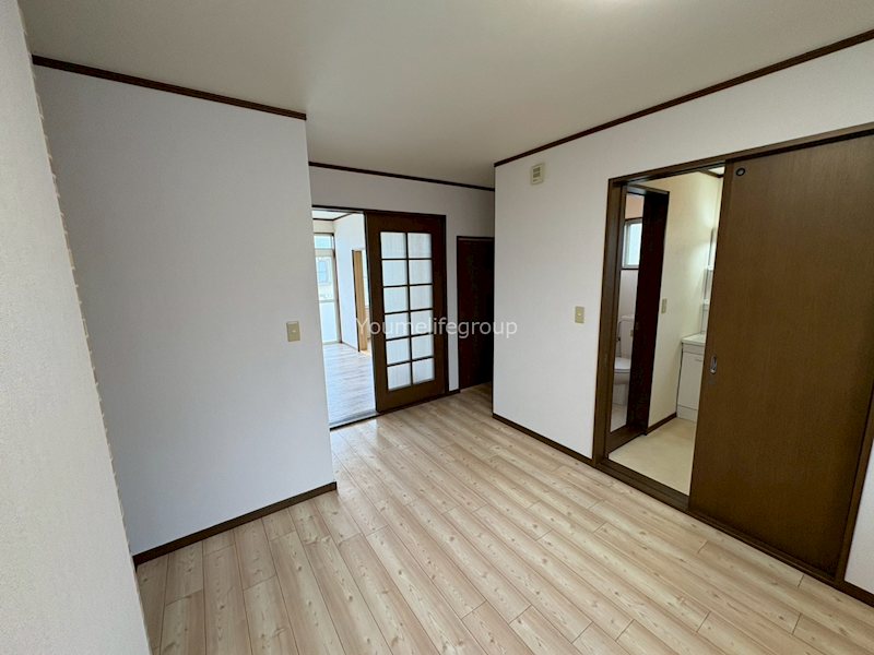 フローラ・ミキ その他6