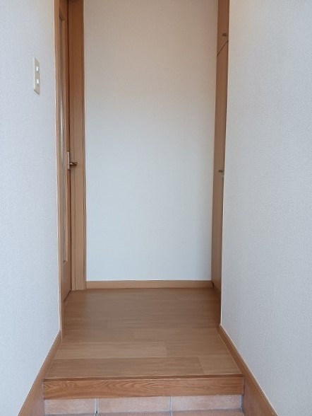 ルミエール湘南 玄関