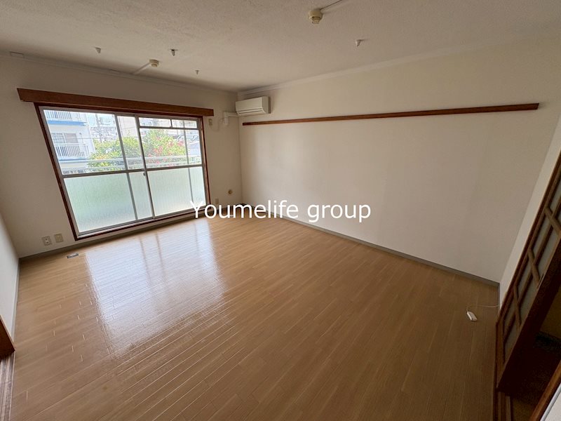 テレパレス伊勢原4号棟 リビング