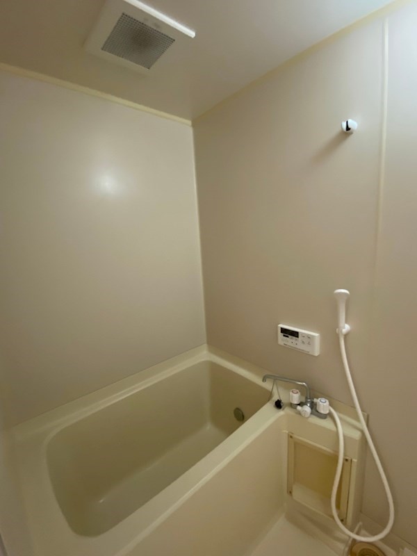 ジーライズ伊勢原石田１ 風呂画像