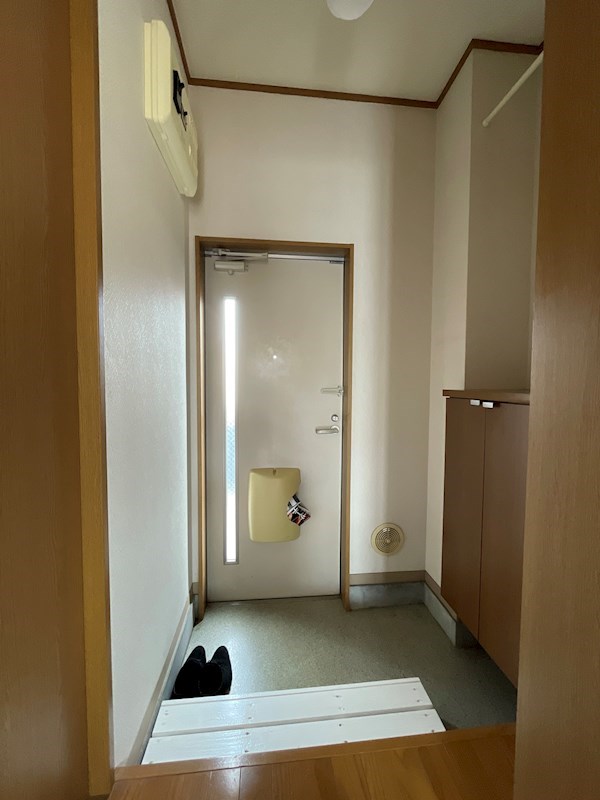 ジュネス宮坂Ⅱ 玄関