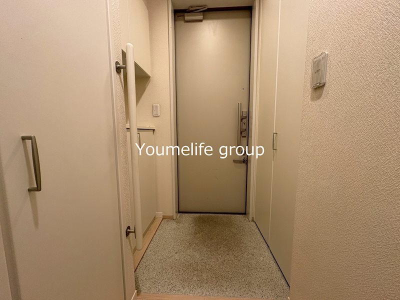 リベラル 玄関
