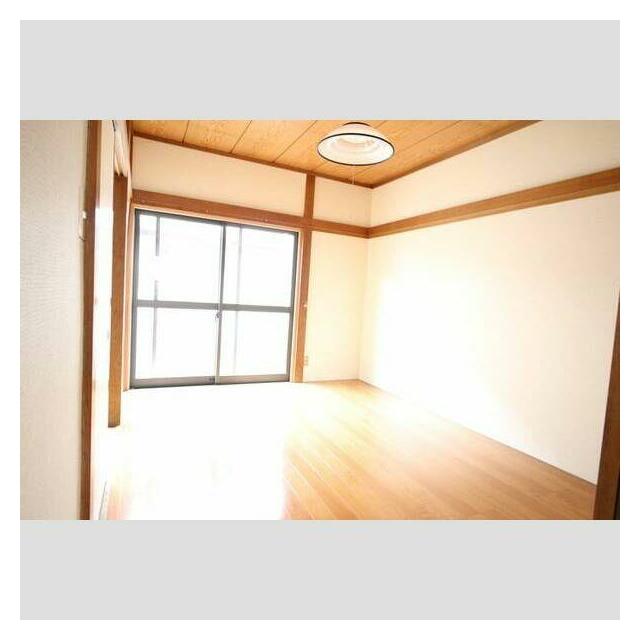 神奈川県座間市南栗原６丁目 リビング