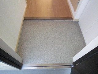 フレア・エクレール湘南 玄関