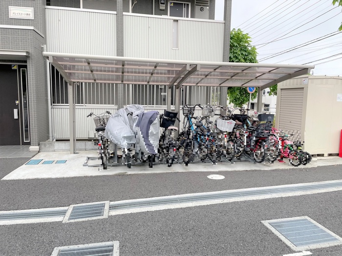 グレイスコート湘南 駐車場