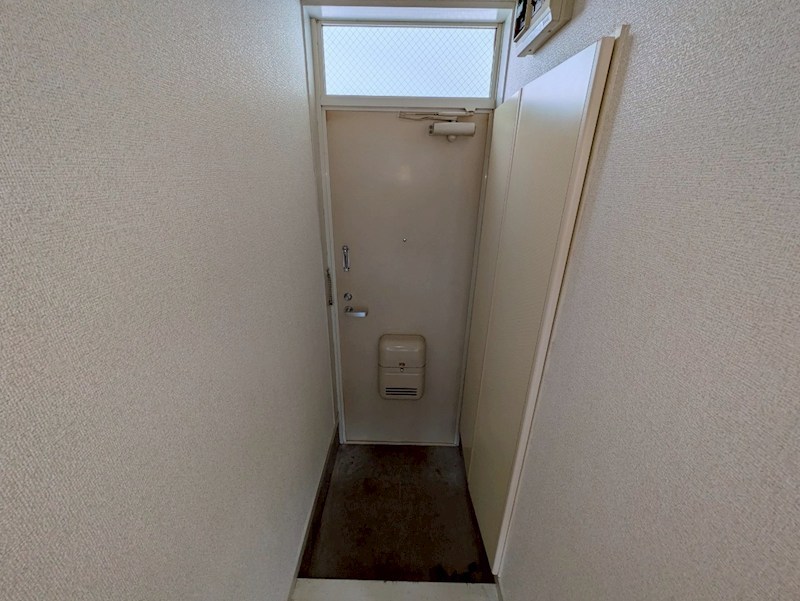 西湘ハイツ 玄関