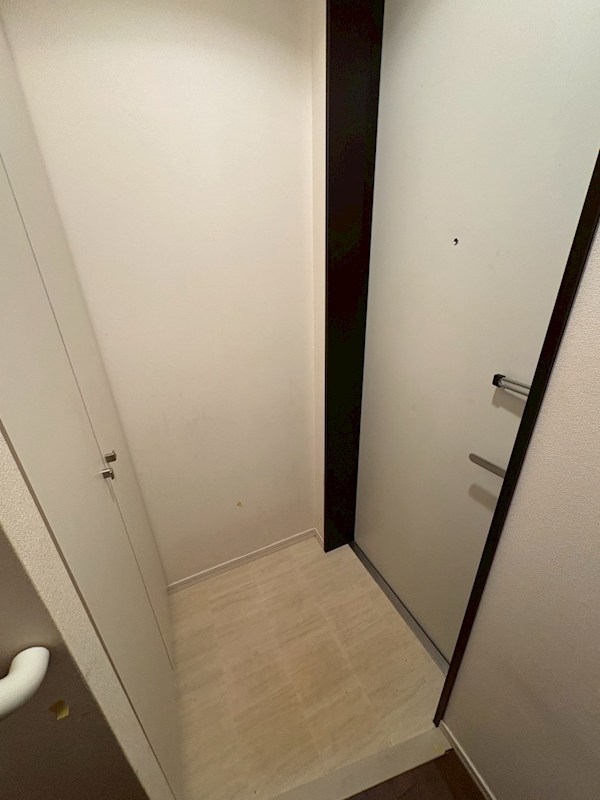 メゾンかきの木壱番館 玄関