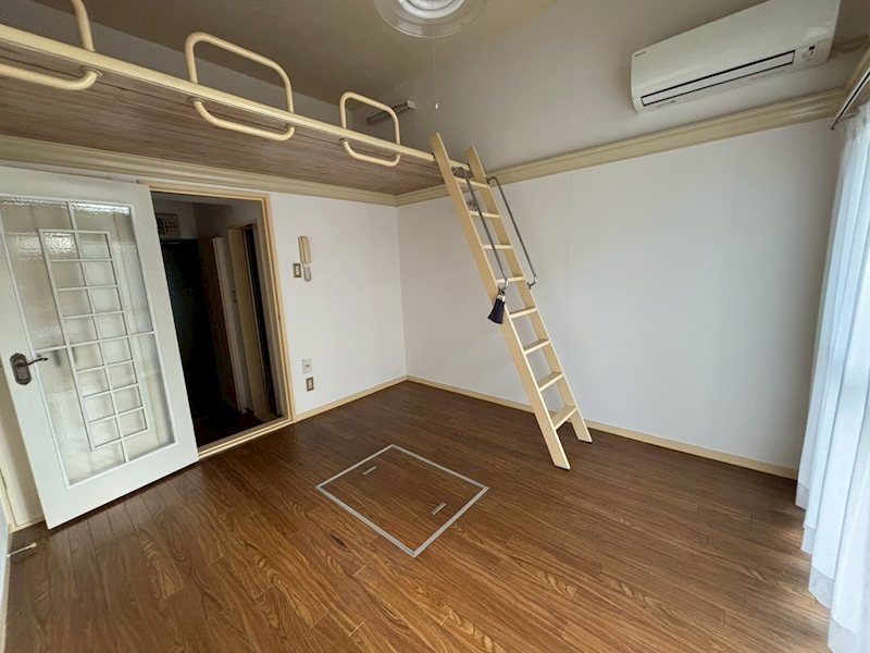 レオパレス戸塚エクセル第８ リビング