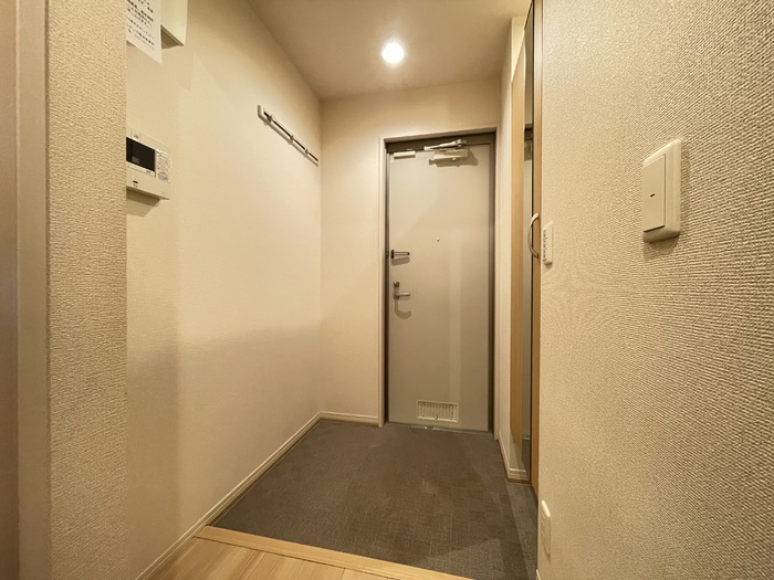 エクレール原宿 玄関