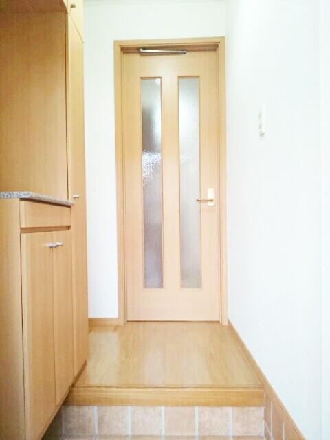 玄関 レジデンスすずらんB 玄関