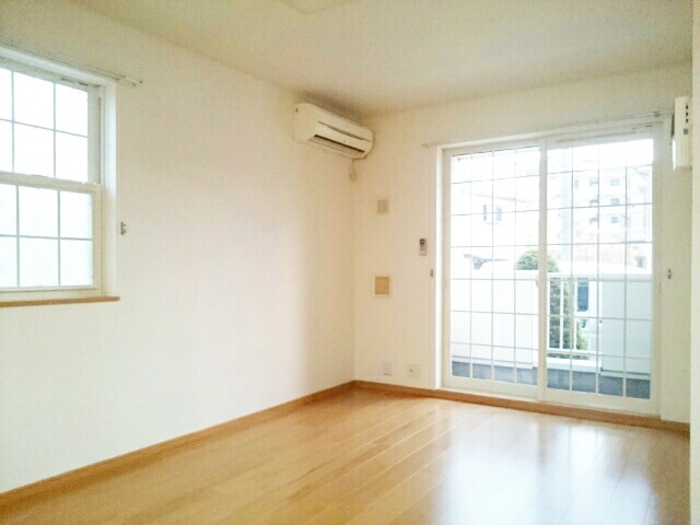 リビング レジデンスすずらんB リビング