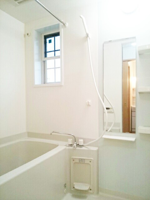 バス レジデンスすずらんB 風呂画像
