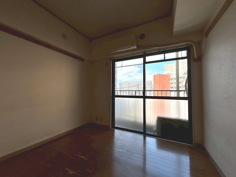 タミーハイツ本厚木 リビング