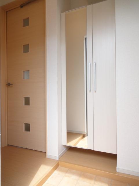 玄関 イリーデ 2 玄関