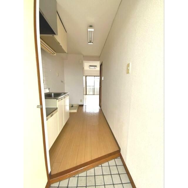 第三伸和コーポ 玄関