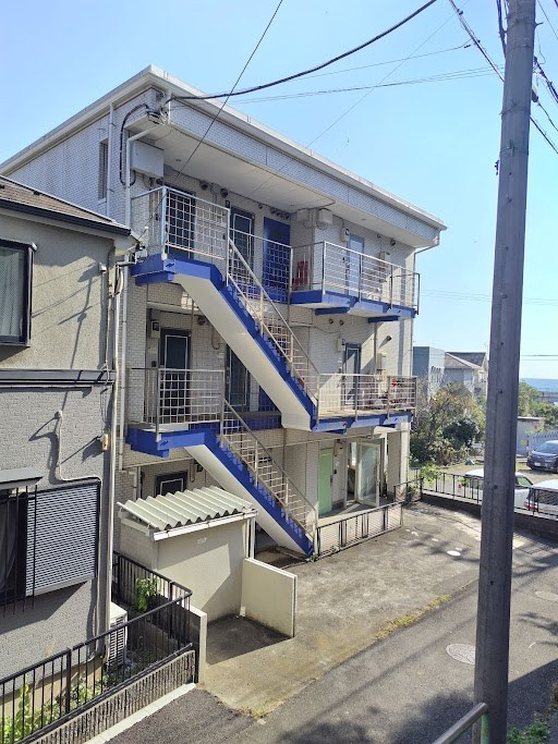 プラザマリン二宮 302号室 外観